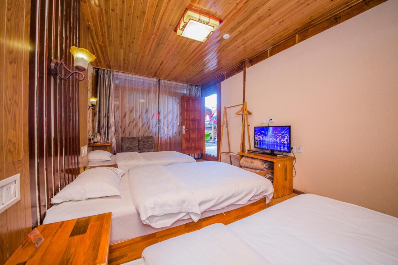 Lijiang Rongyi Homestay Bagian luar foto