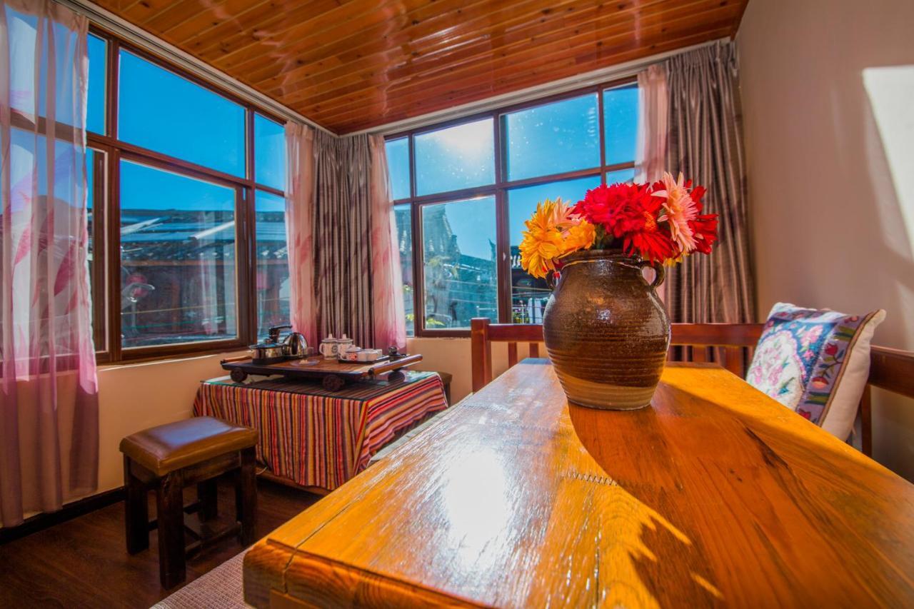 Lijiang Rongyi Homestay Bagian luar foto